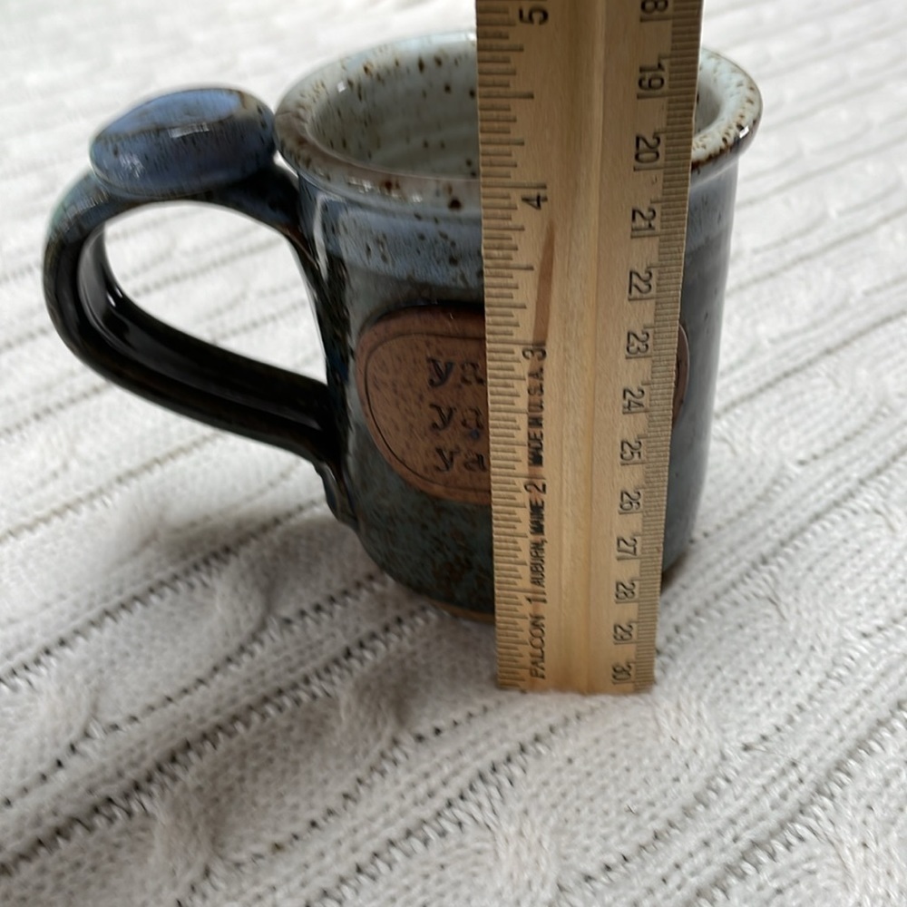 Artisan glazed coffee cup. Pottery. Stoneware. Yadduh, yaddah, yaddah 2 toned - Picture 8 of 9